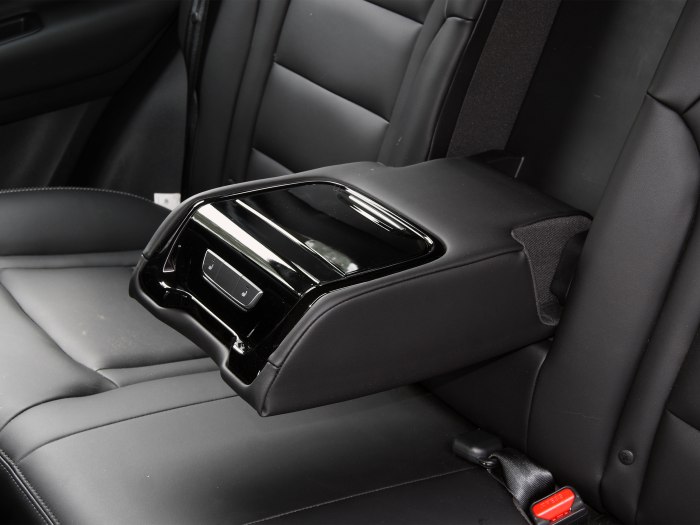 Geely Atlas 2019 салон