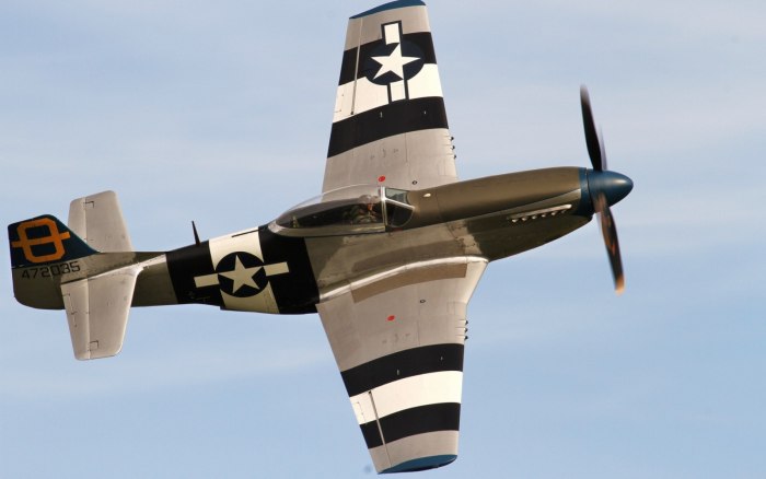 North American p-51 Mustang фото