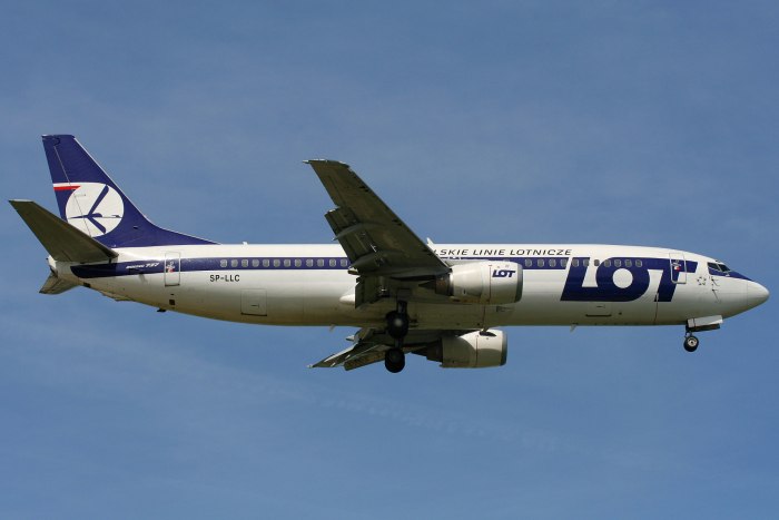 737 400 ЮТЭЙР