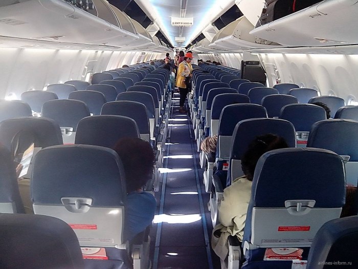 Салон самолёта Боинг 737-800