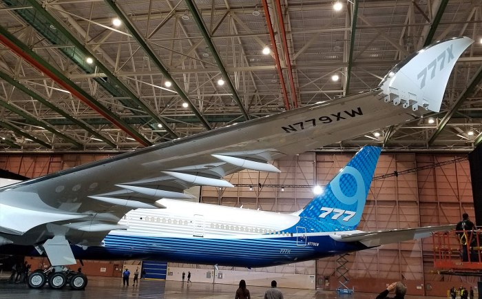 Боинг широкофюзеляжный 777
