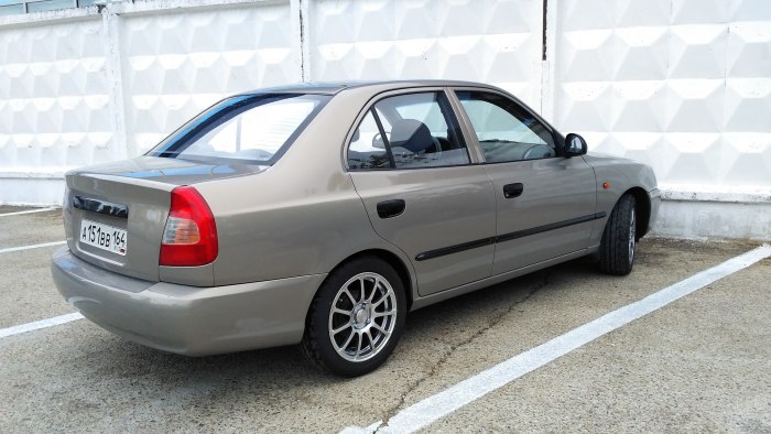 Hyundai Accent r15 слик