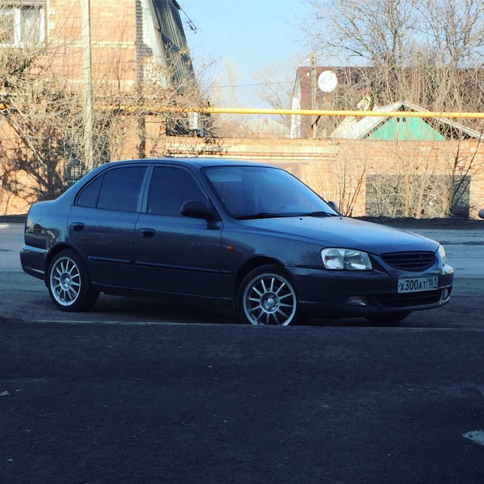 Хендай акцент r 15