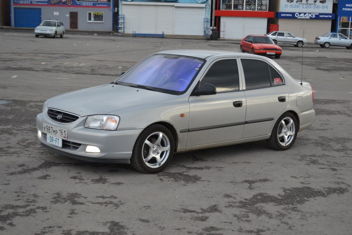 Hyundai Accent r16