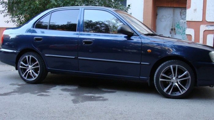 Hyundai Accent диски r15