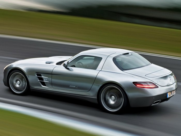 Mercedes-Benz SLS AMG Coupe