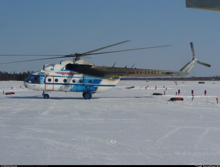 Вертолет ми-6 в Тарко-Сале