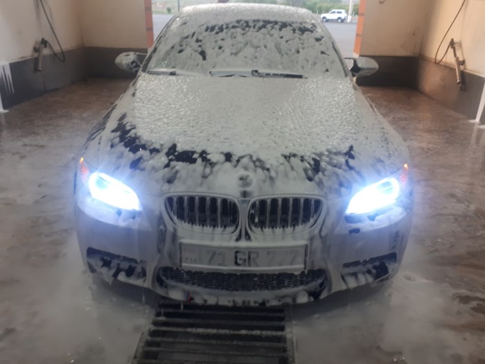 BMW m5 автомойка