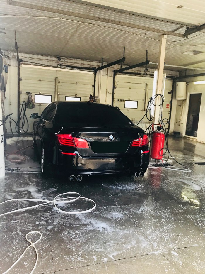 BMW f10 на мойка
