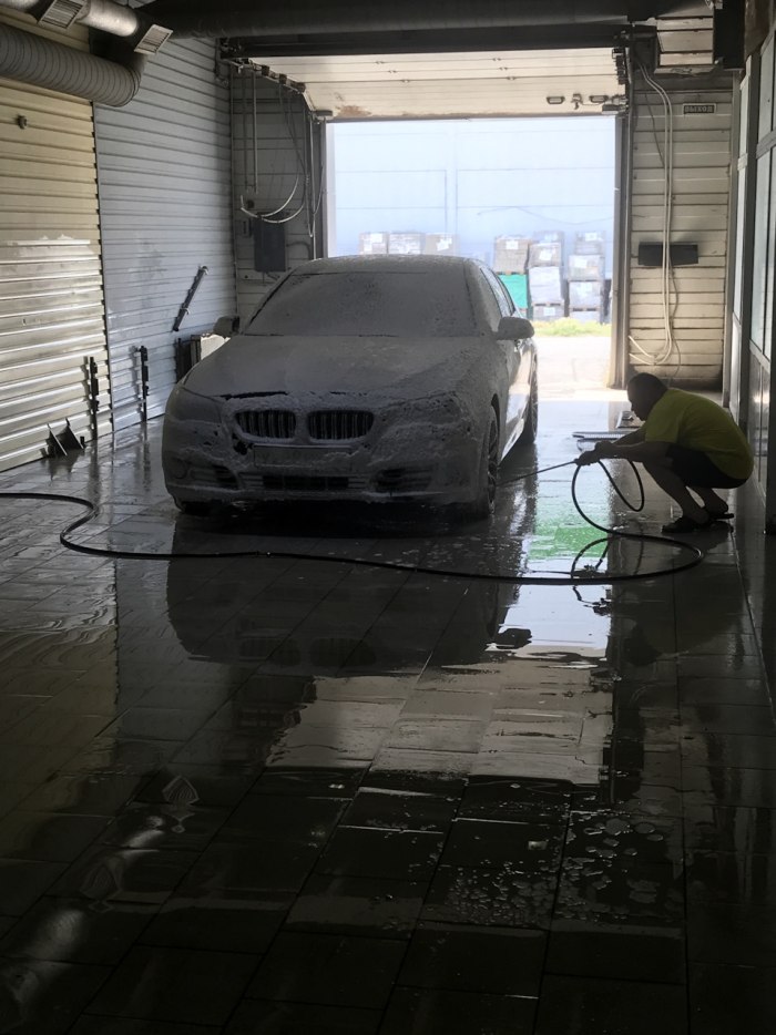Автомойка BMW