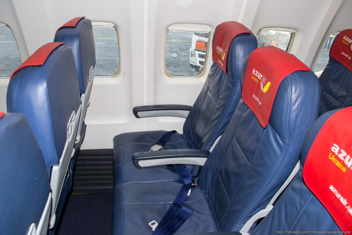 737-900 Azur Air