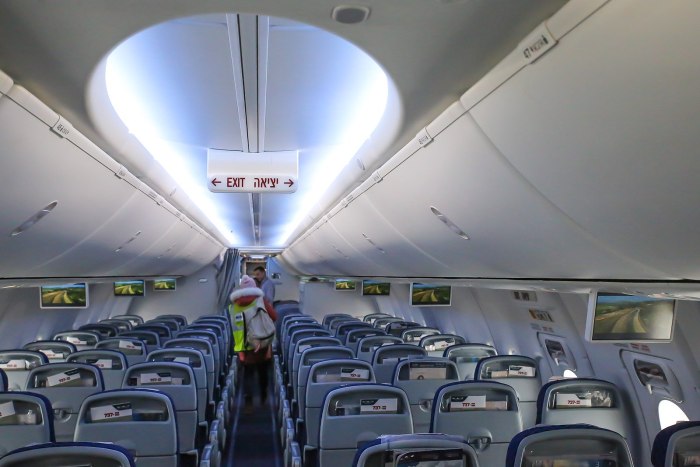 Боинг 737-900