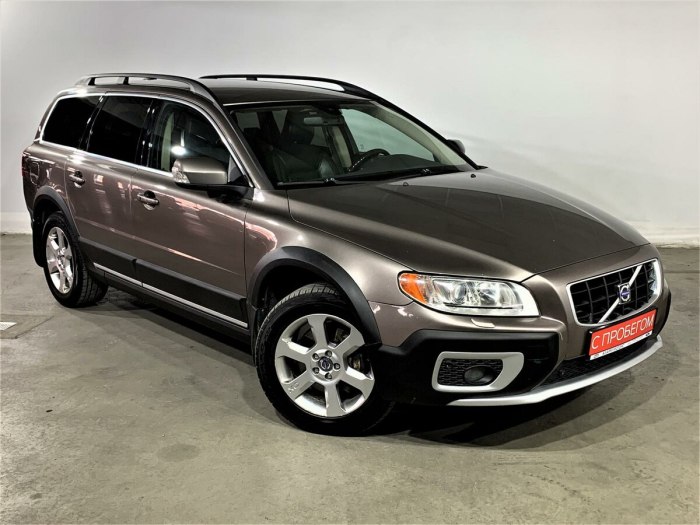 Volvo xc70 III