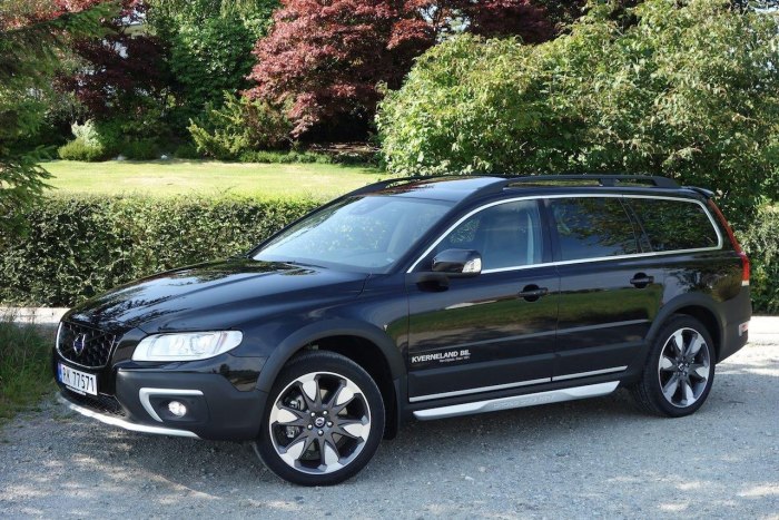 Volvo xc70 III
