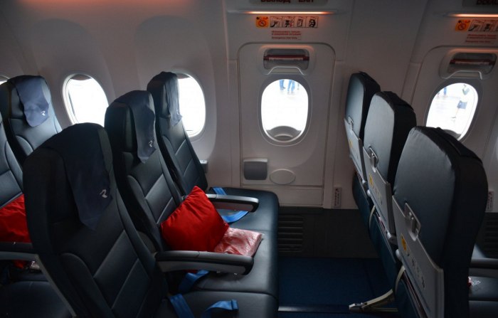 Самолёт Boeing 737-800 салон