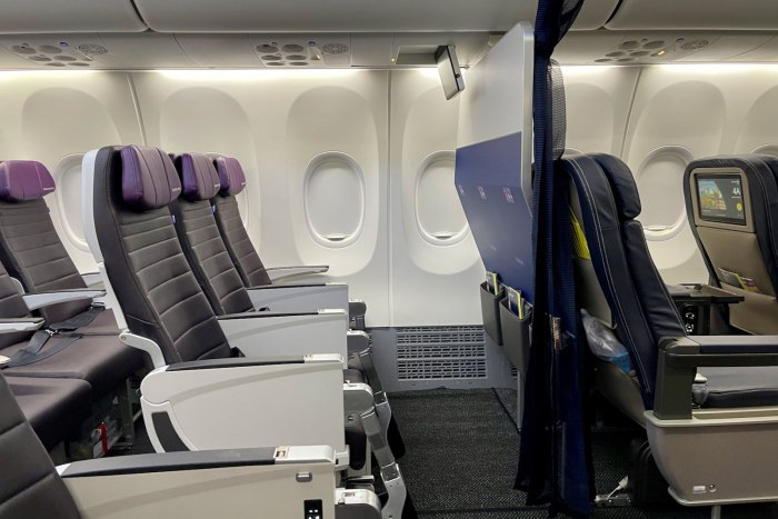 B 737 Max 8 салон