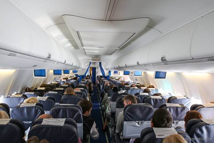 Салон самолета Боинг 737