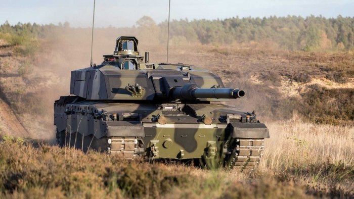 Британские танки Challenger 2