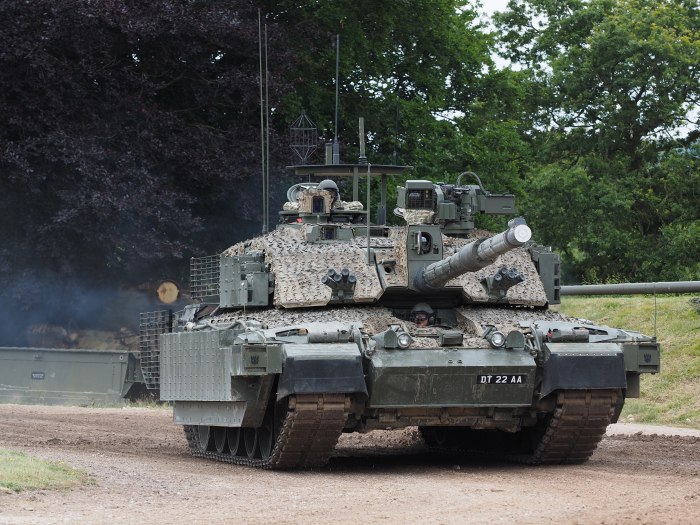 Challenger 2 танк
