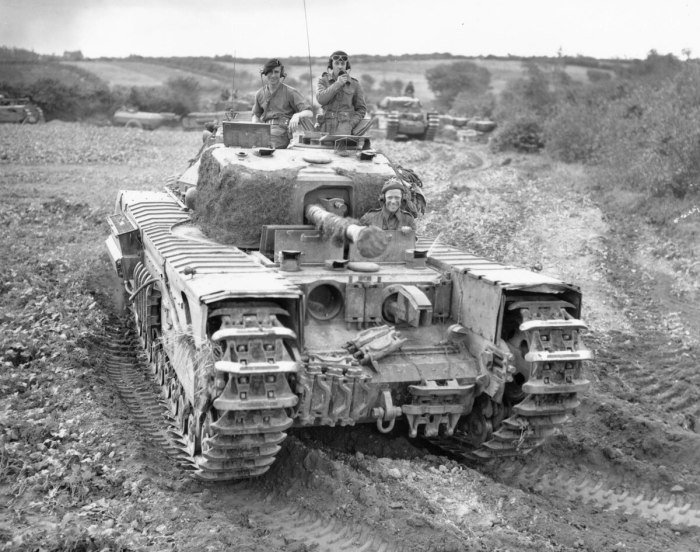 Черчилль танк ww2