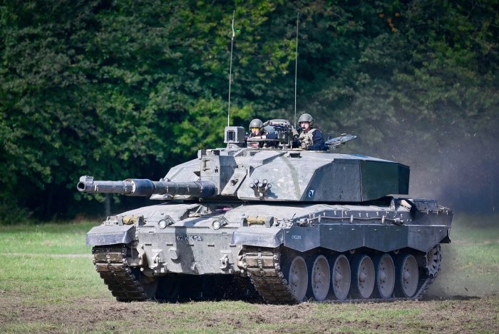 Challenger 2 танк