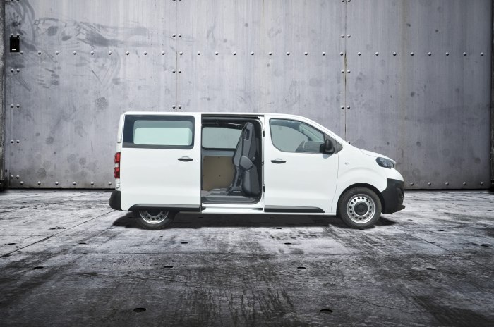Peugeot Expert Pro 2022