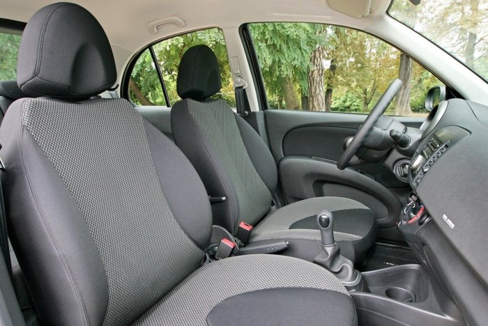 Nissan Micra 2007 салон