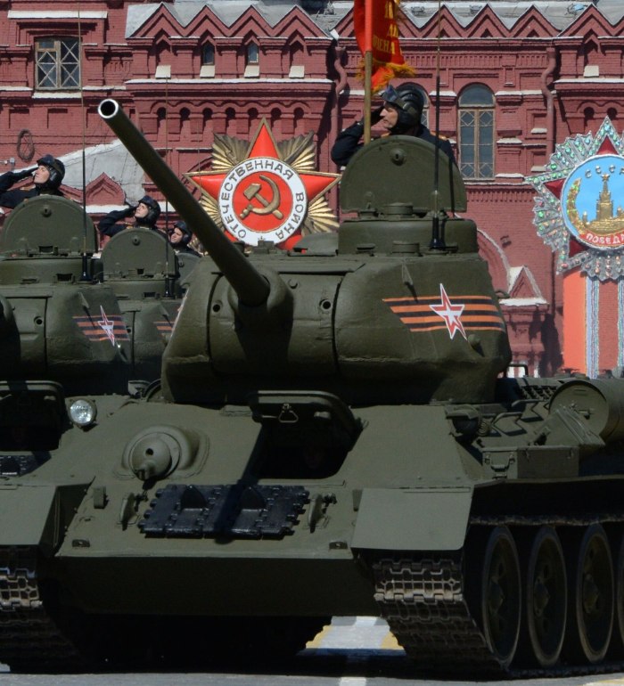 Т-34 на параде Победы