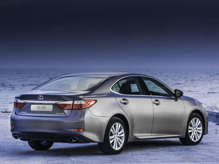 Лексус ЕС 250 2013