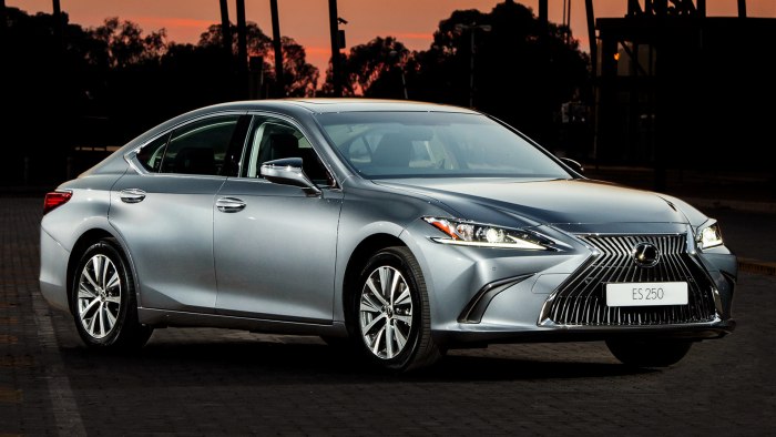 Lexus es 250