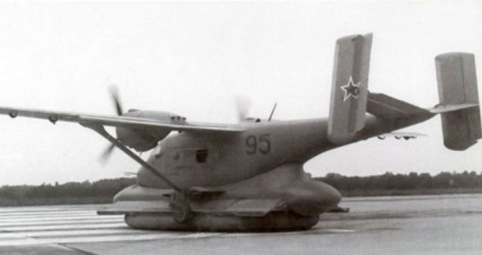 Самолет на воздушной подушке АН-14ш