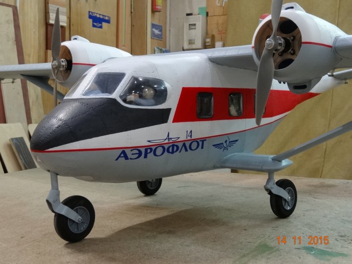 АН-14 пассажирский самолёт