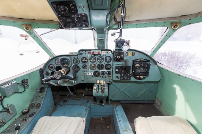 АН-28 кабина