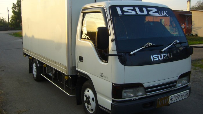 Isuzu Elf 5.2