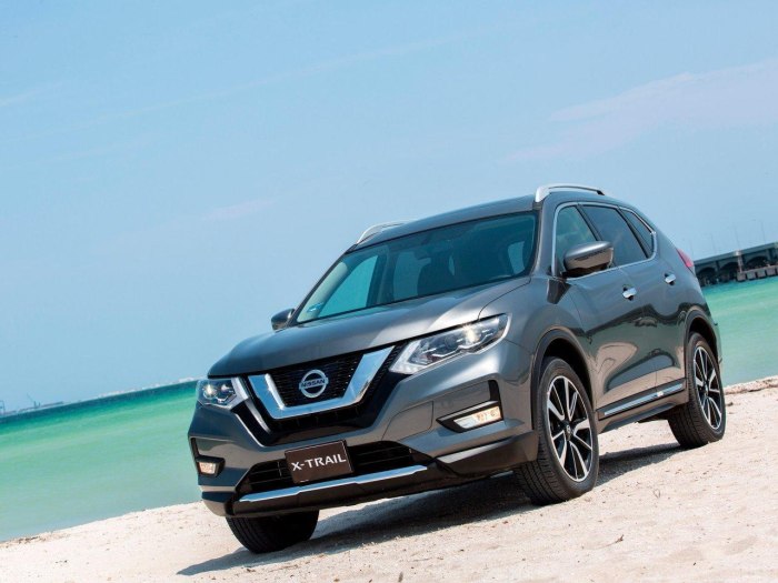 Nissan x-Trail t32 серый