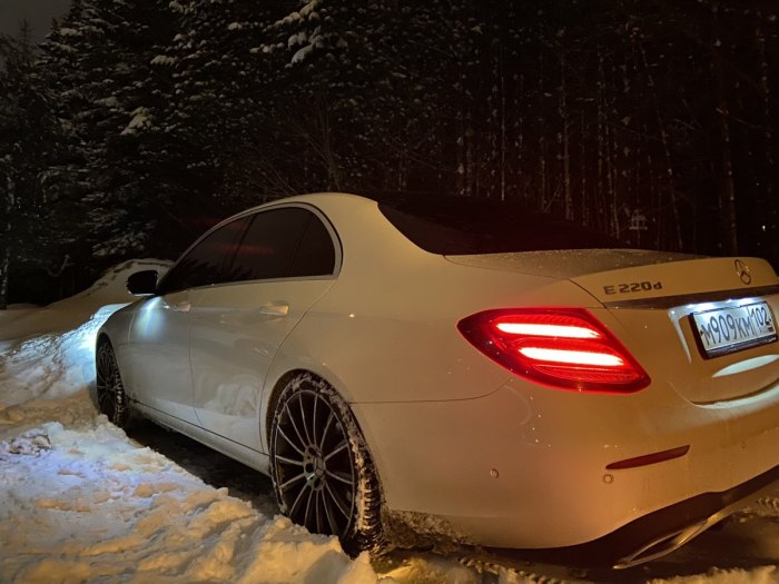 Mercedes Benz e 213