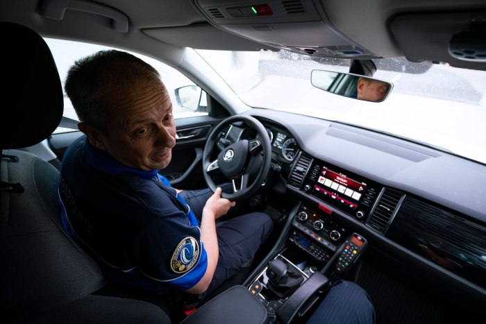 Полицейский автомобиль салон