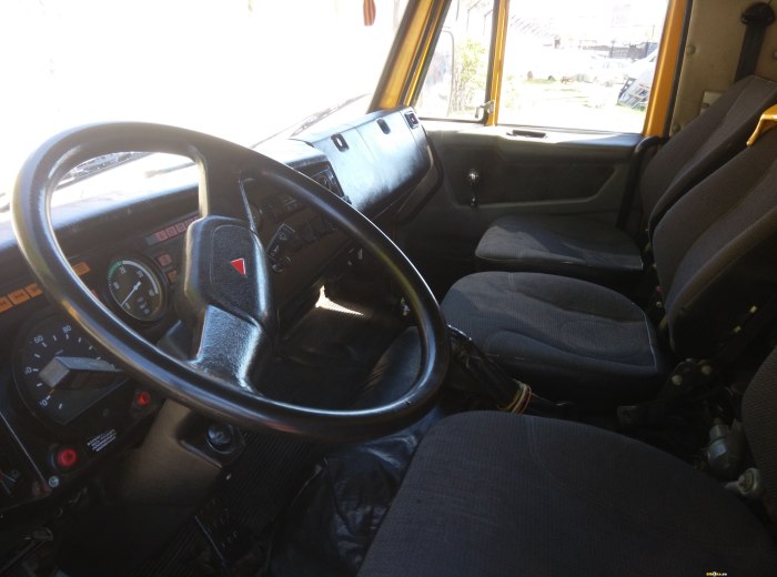 КАМАЗ 4308 кабина