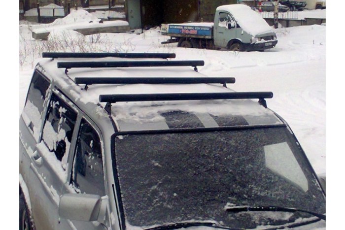 Поперечный багажник на крышу УАЗ Патриот