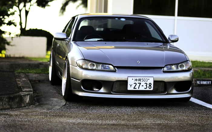 Nissan Silvia VII (s15)