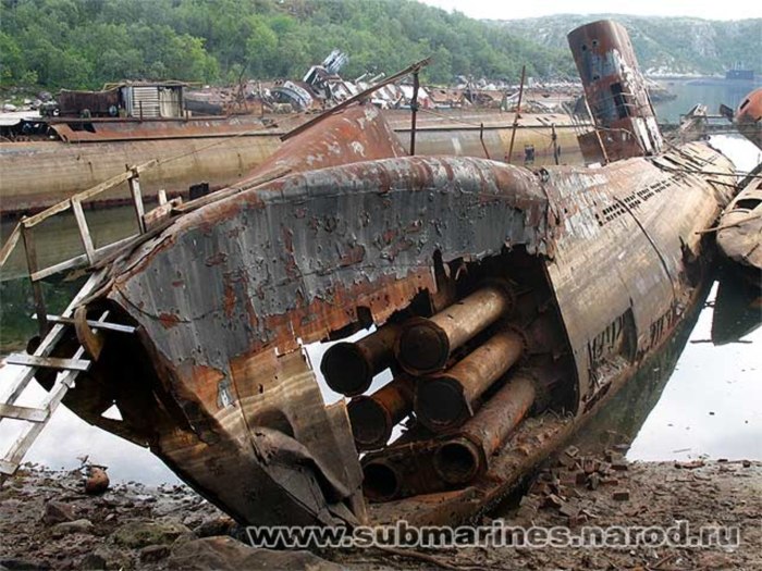 Кладбища кораблей Кольский залив