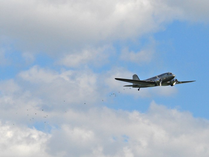 Douglas c-47 Skytrain