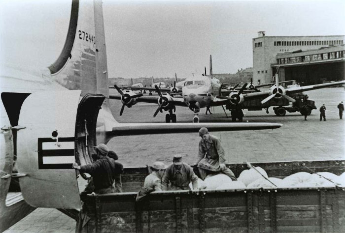 Блокада Западного Берлина 1948