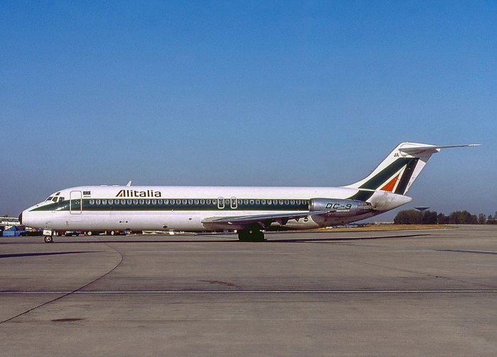 MCDONNELL Douglas DC-9-32