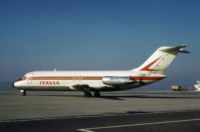 MCDONNELL Douglas DC-9