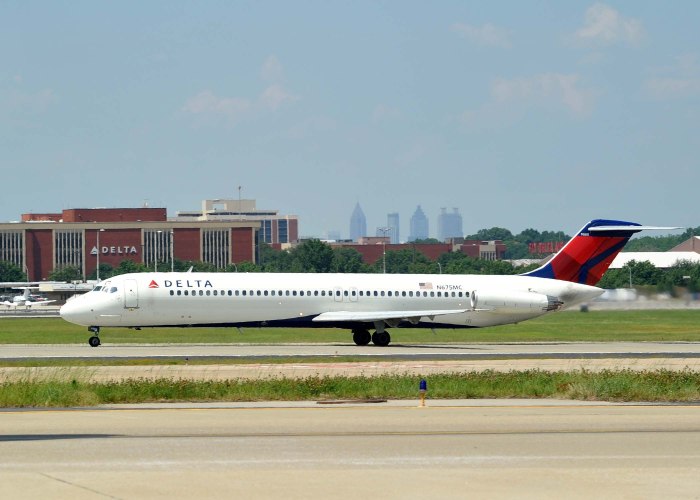 MCDONNELL Douglas DC-9