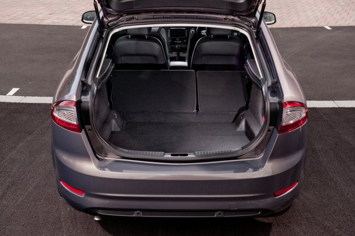 Ford Mondeo 4 Liftback