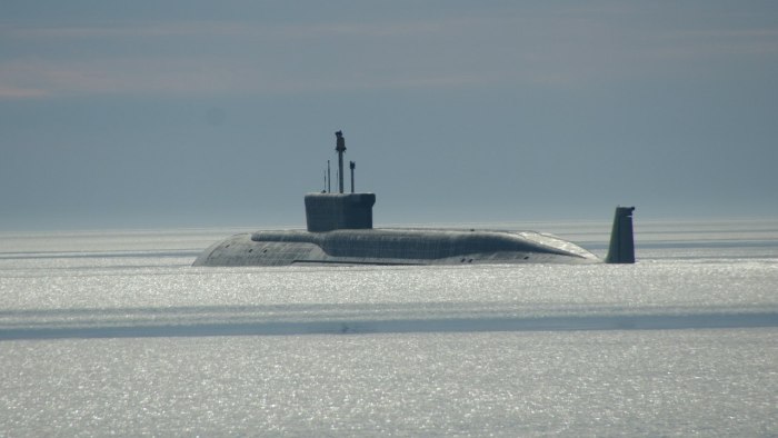 Атомная подводная лодка всплытие во льдах
