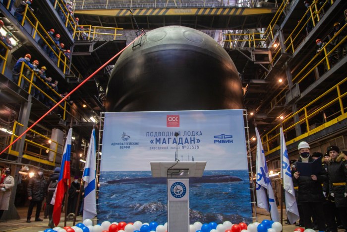 Белгород подводная лодка спуск на воду
