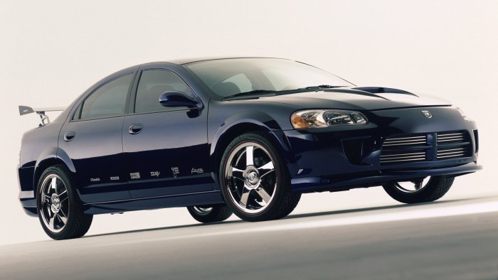 Машина dodge Stratus